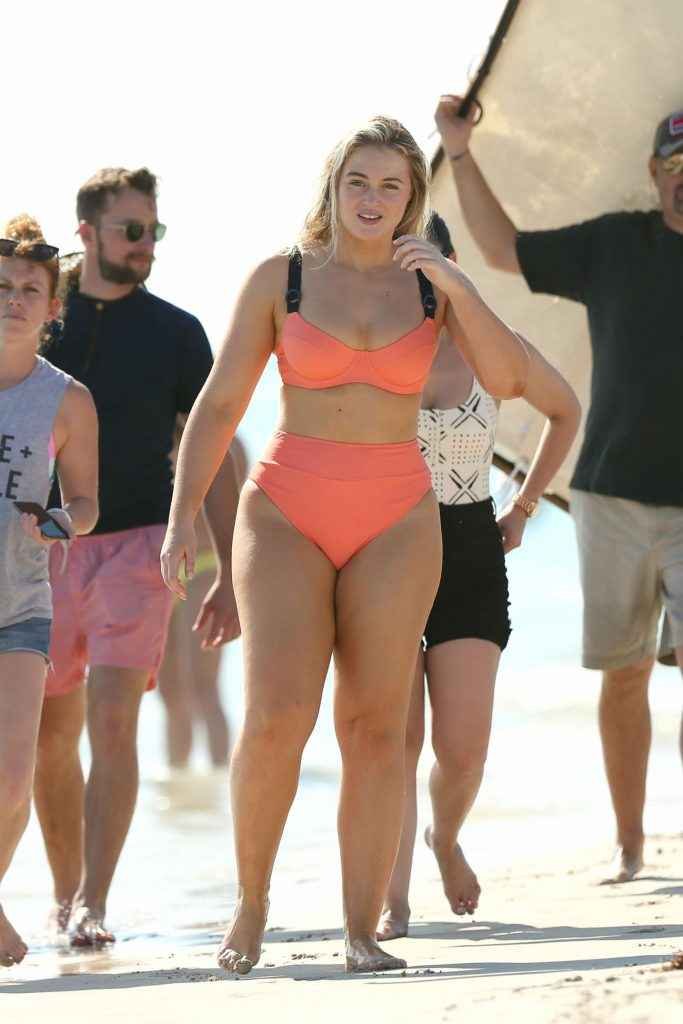 Iskra Lawrence en maillot de bain et bikini à Miami