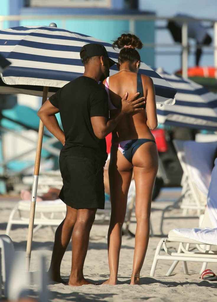 Joan Smalls en bikini à Miami