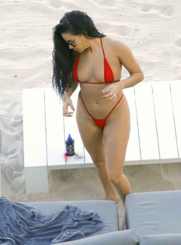 Julissa Neal en bikini à Miami Beach