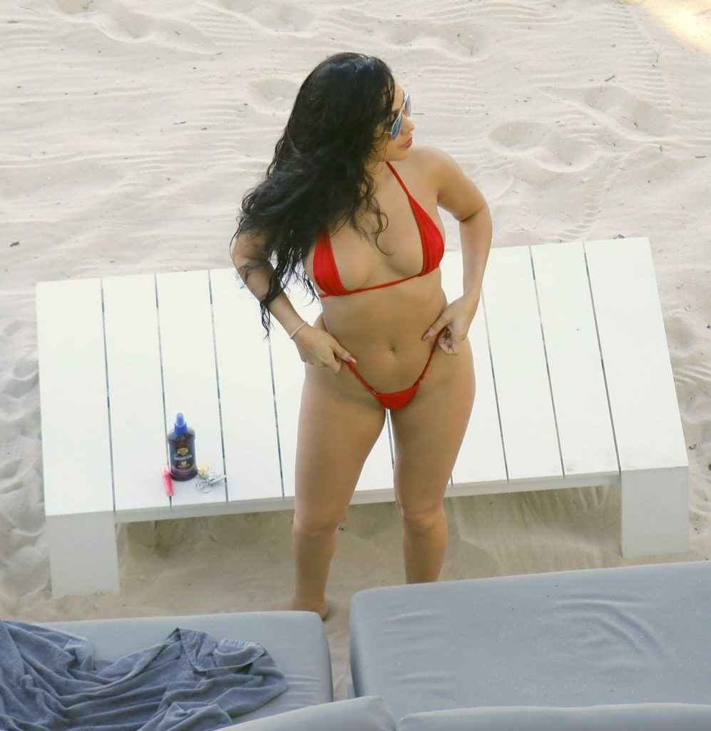 Julissa Neal en bikini à Miami Beach