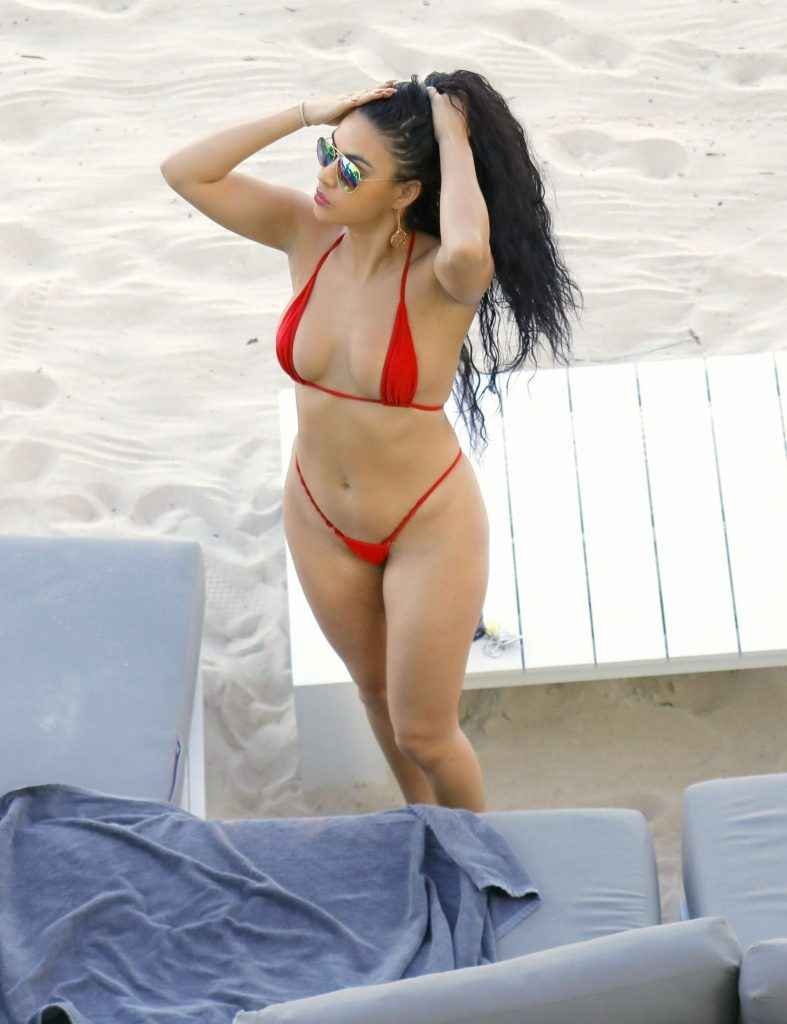 Julissa Neal en bikini à Miami Beach