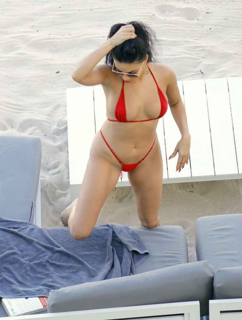 Julissa Neal en bikini à Miami Beach