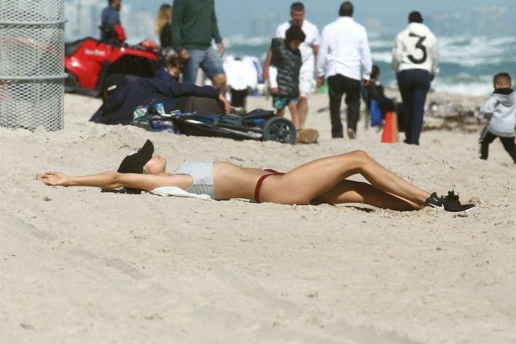 Kimberley Garner en bikini à Miami