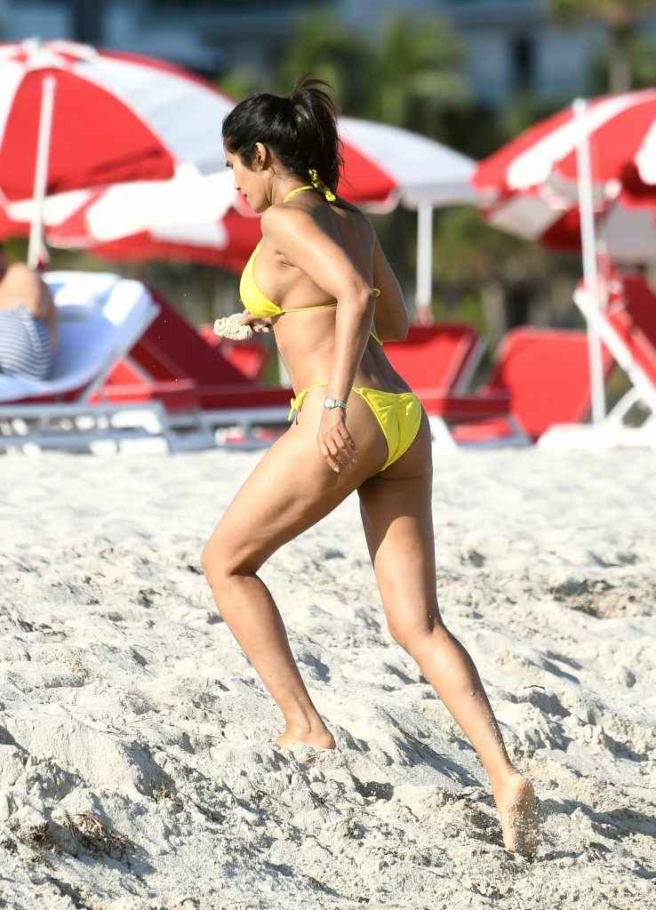 Padma Lakshmi en bikini à Miami