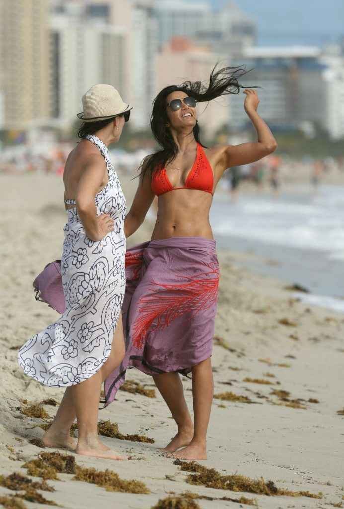 Padma Lakshmi en bikini à Miami