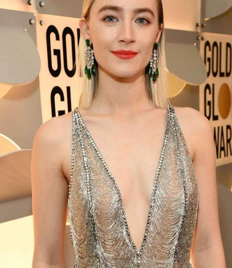 Saoirse Ronan ouvre le décolleté aux 76eme Golden Globes