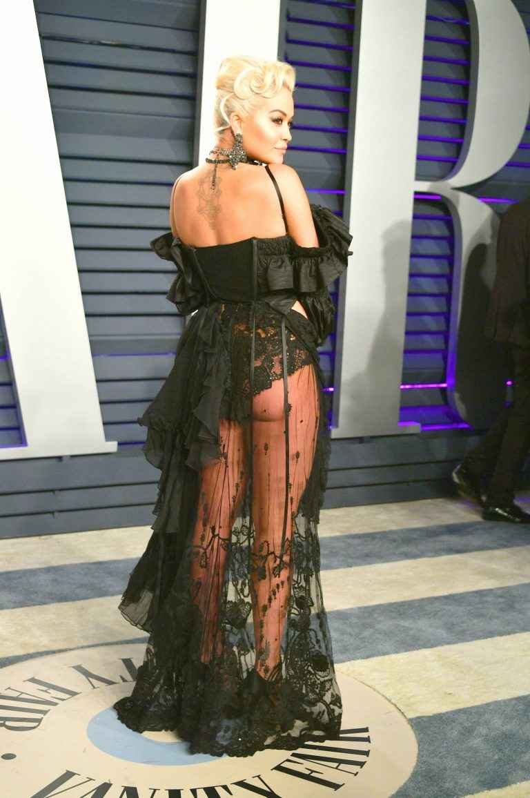 Rita Ora les fesses à l’air aux Oscar 2019