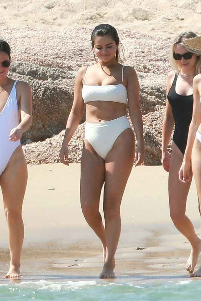 Selena Gomez en bikini au Mexique