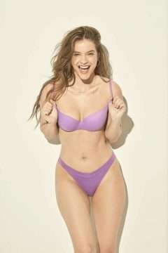 Barbara Palvin pose pour Victoria's Secret