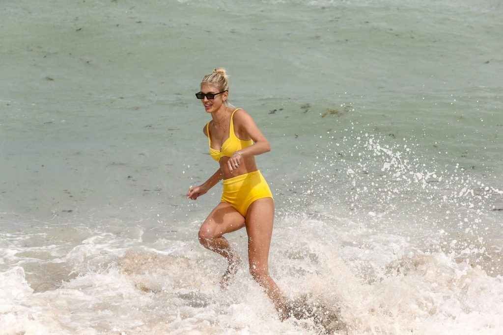 Olivia Culpo et Devon Windsor en bikini à Miami Beach