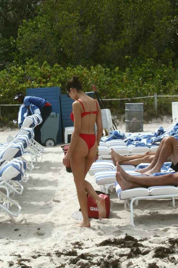 Olivia Culpo et Devon Windsor en bikini à Miami Beach