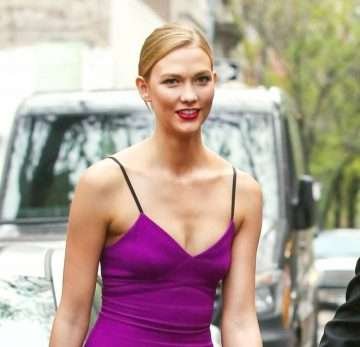 Karlie Kloss dans une robe légère à New-York