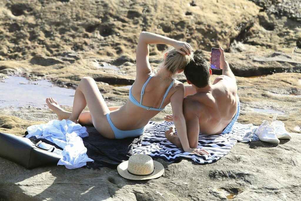 Anna Heinrich en bikini à Bondi Beach