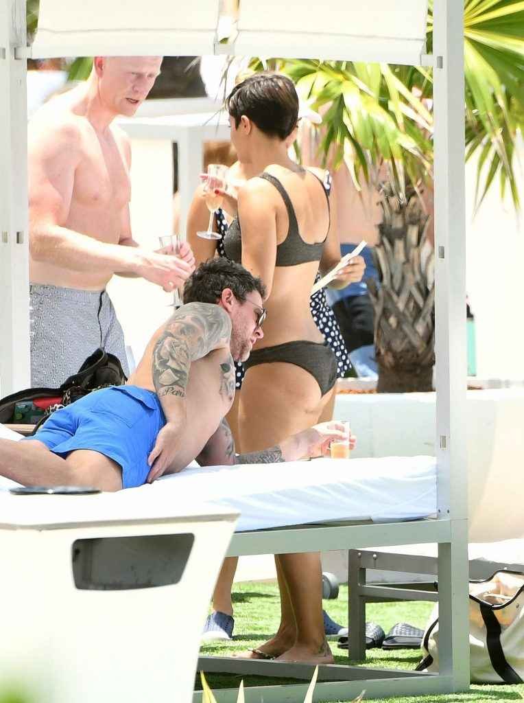 Frankie Bridge en bikini à Miami