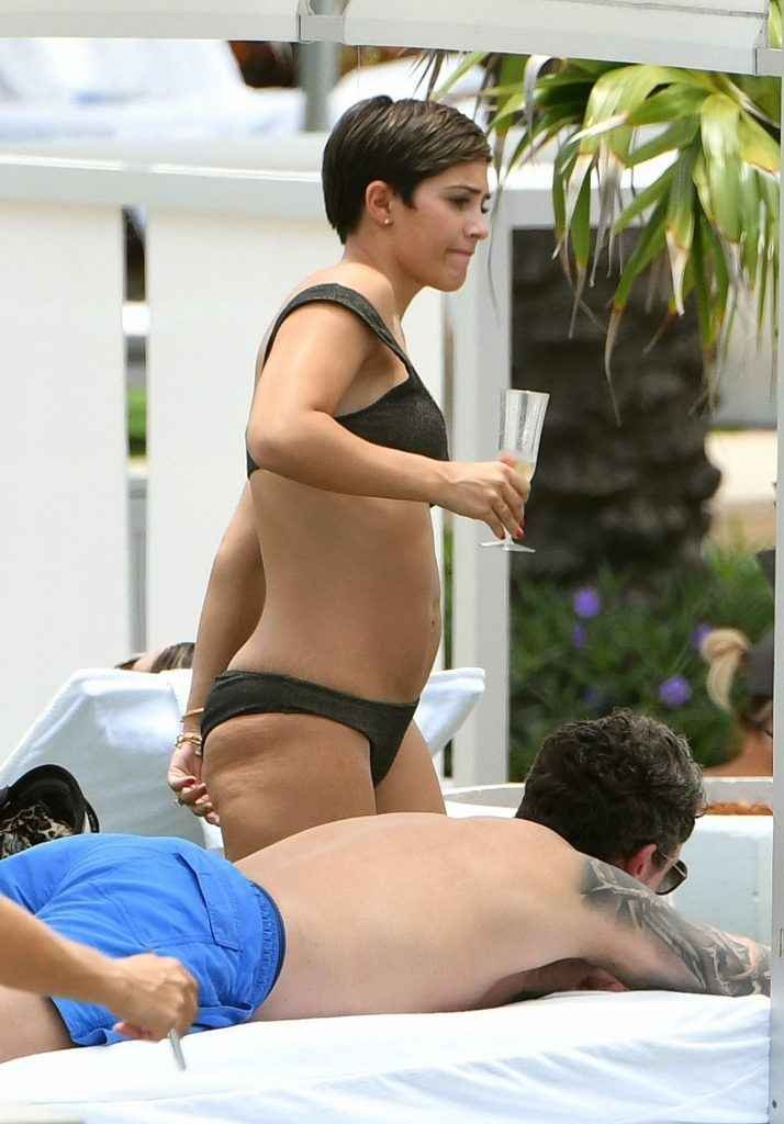 Frankie Bridge en bikini à Miami