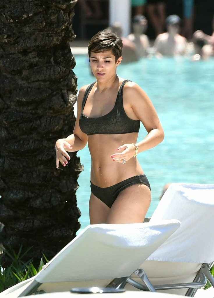 Frankie Bridge en bikini à Miami