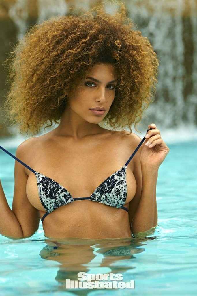 Jessica Aidi en bikini pour Sports Illustrated