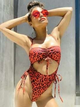 Christina Milian pose en maillot de bain