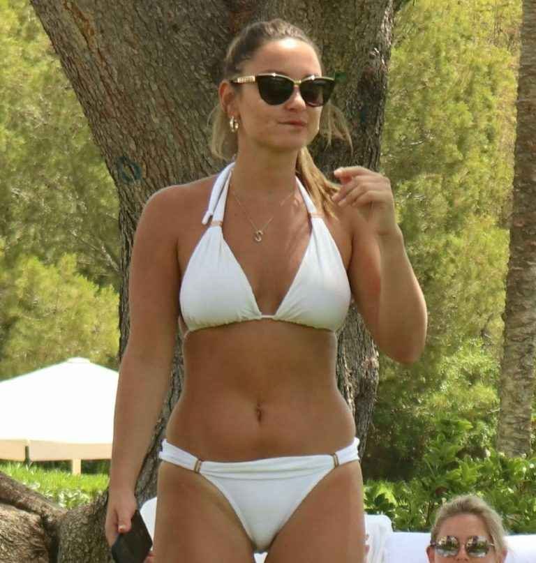 Sam Faiers en bikini à Majorque