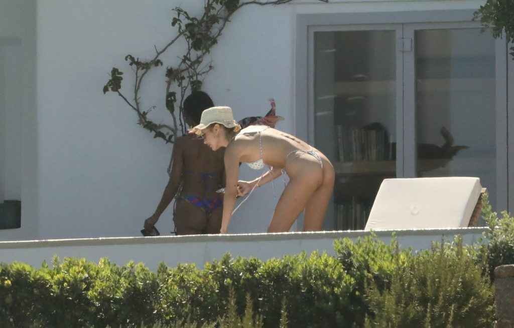 Bella et Gigi Hadid en bikini à Mykonos