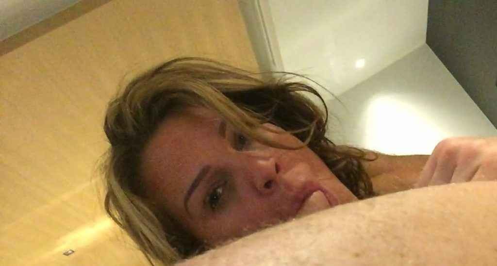 Danielle Lloyd nue, fellation et masturbation, les photos intimes