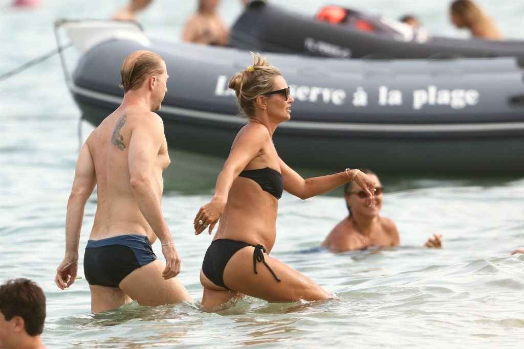 Kate Moss en bikini à Saint-Tropez