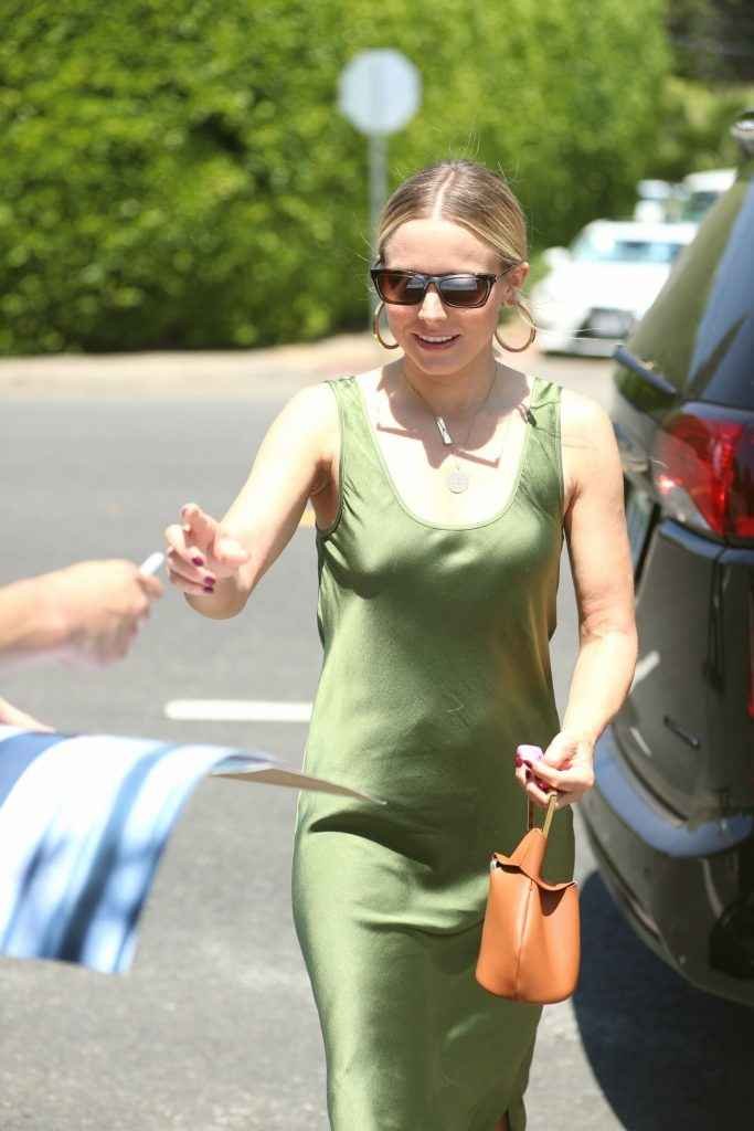 Kristen Bell dans une robe sexy à Brentwood