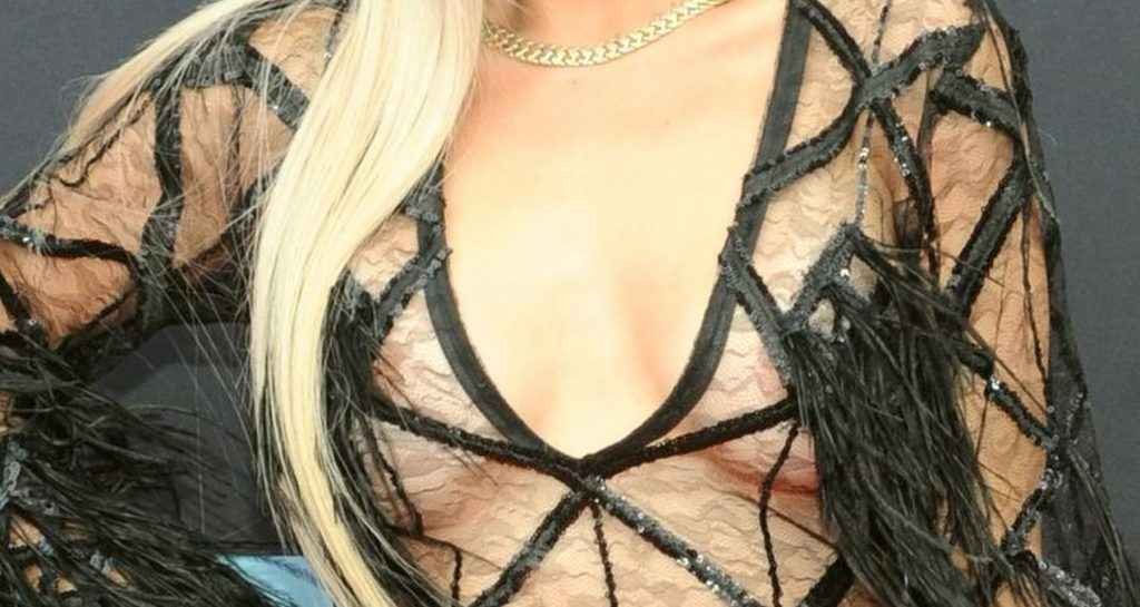 Mariahlynn sexy aux MTV VMA