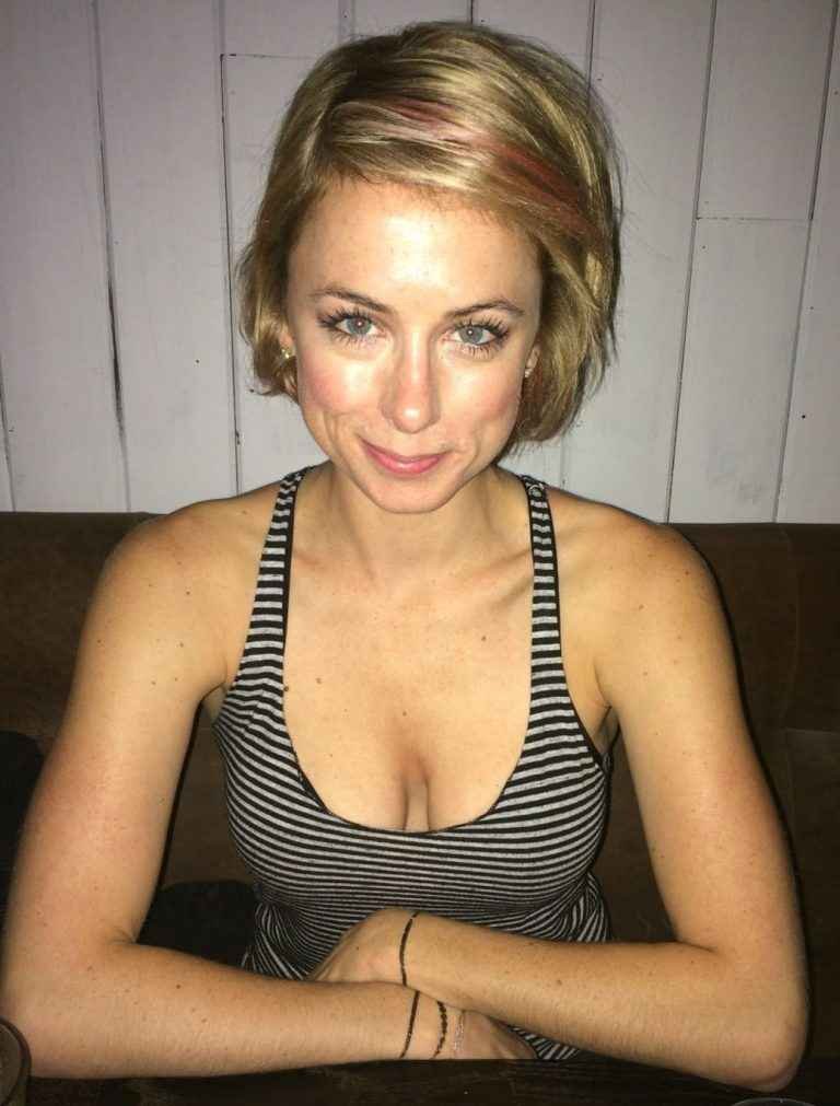 Iliza Shlesinger nue, les photos intimes