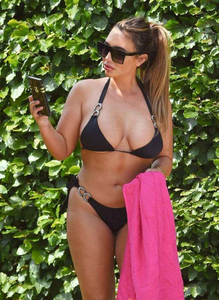 Lauren Goodger en bikini en Espagne