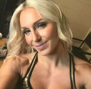 Charlotte Flair nue, les photos intimes