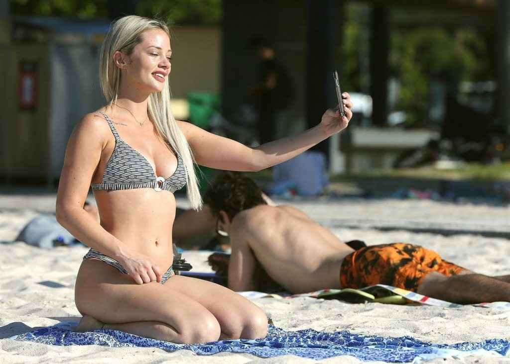 Jessika Power en bikini