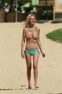 Tara Reid en bikini à Hawaii