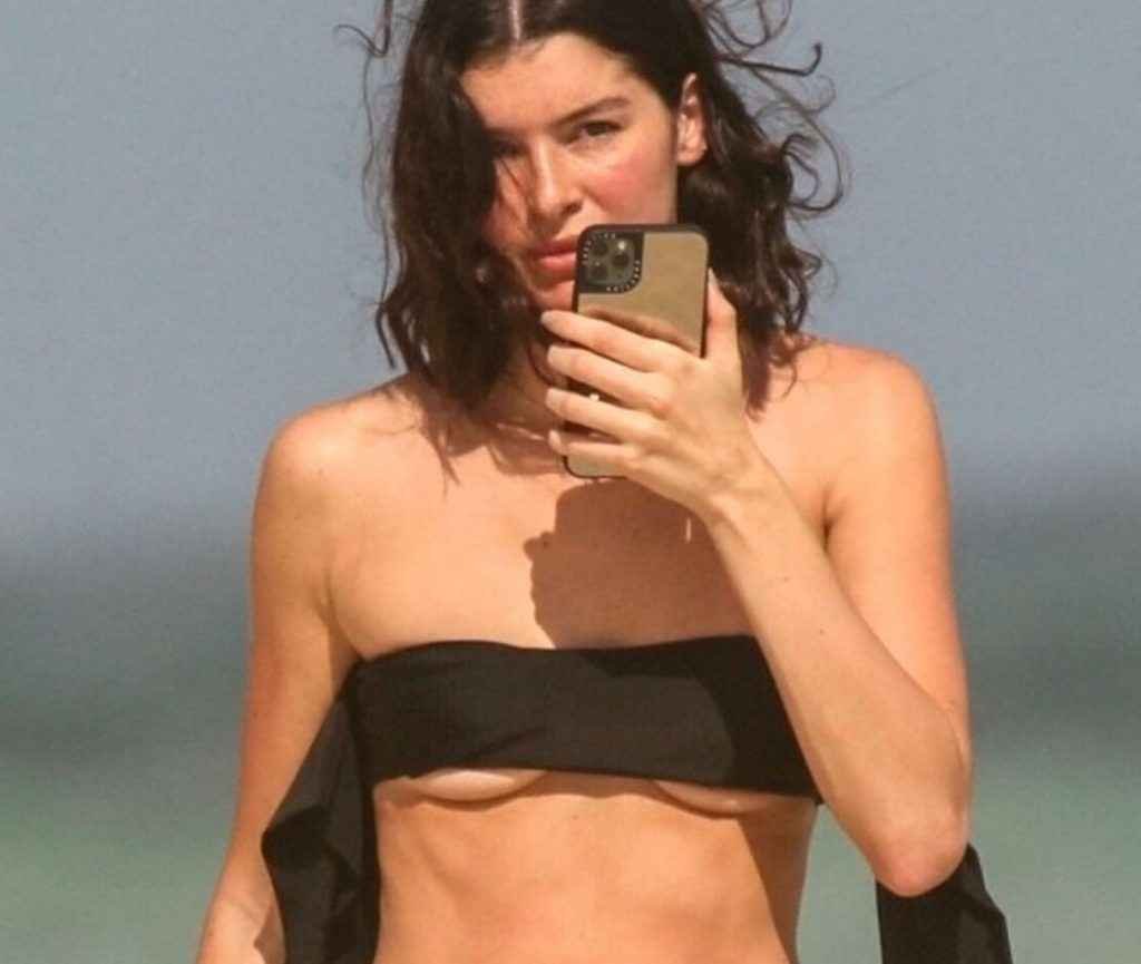 Bela Banos en bikini à Tulum