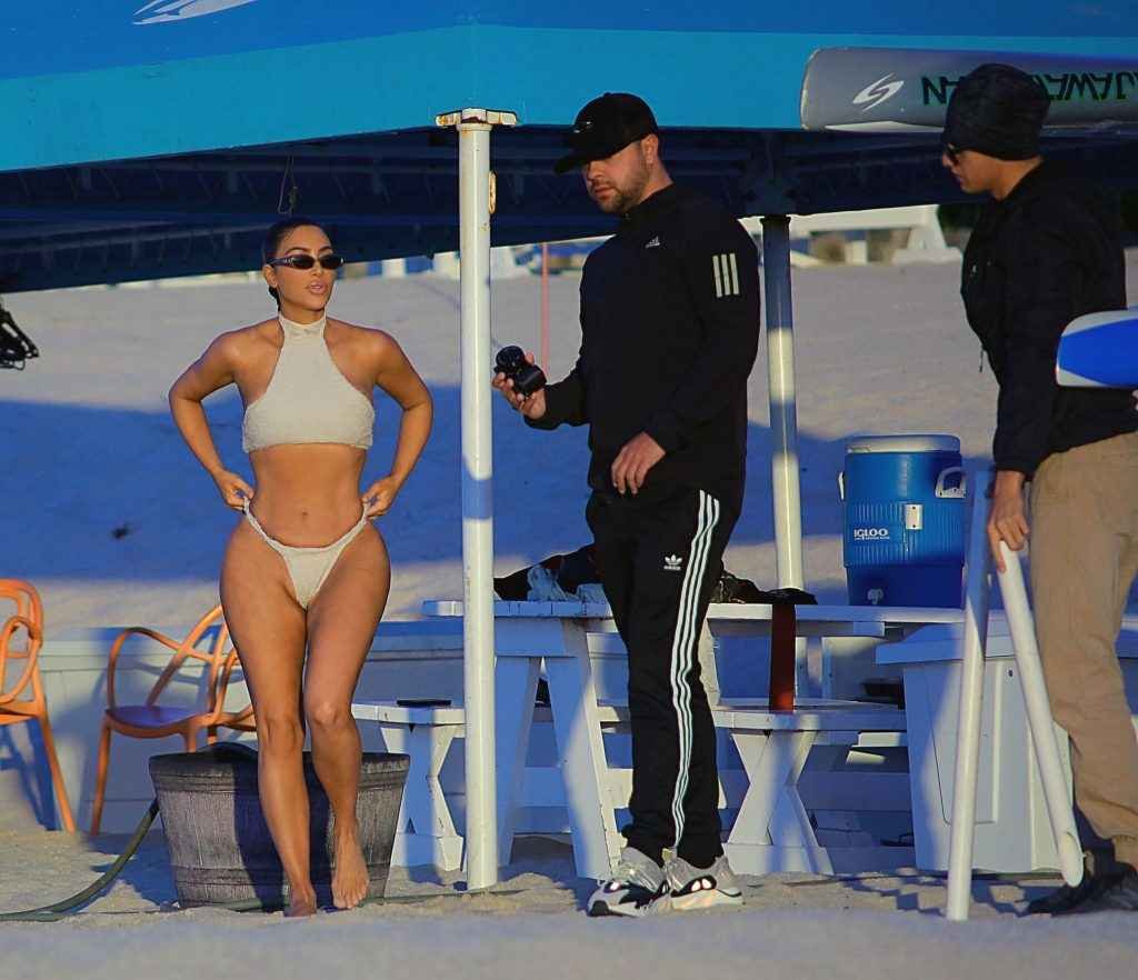 Kim Kardashian en bikini au Mexique