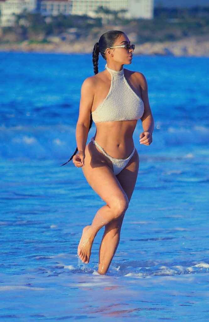 Kim Kardashian en bikini au Mexique