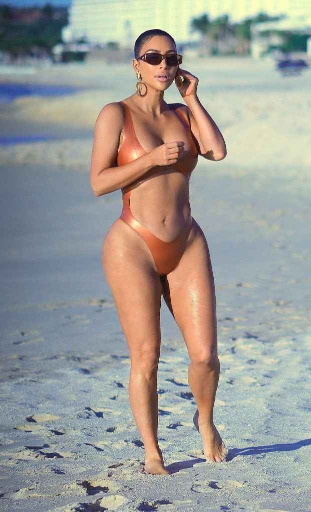 Kim Kardashian en bikini au Mexique