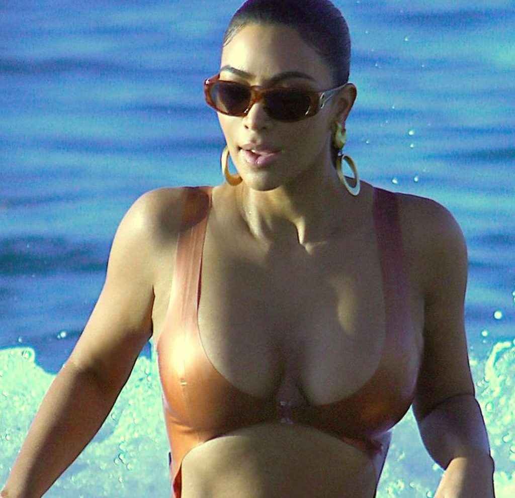 Kim Kardashian en bikini au Mexique