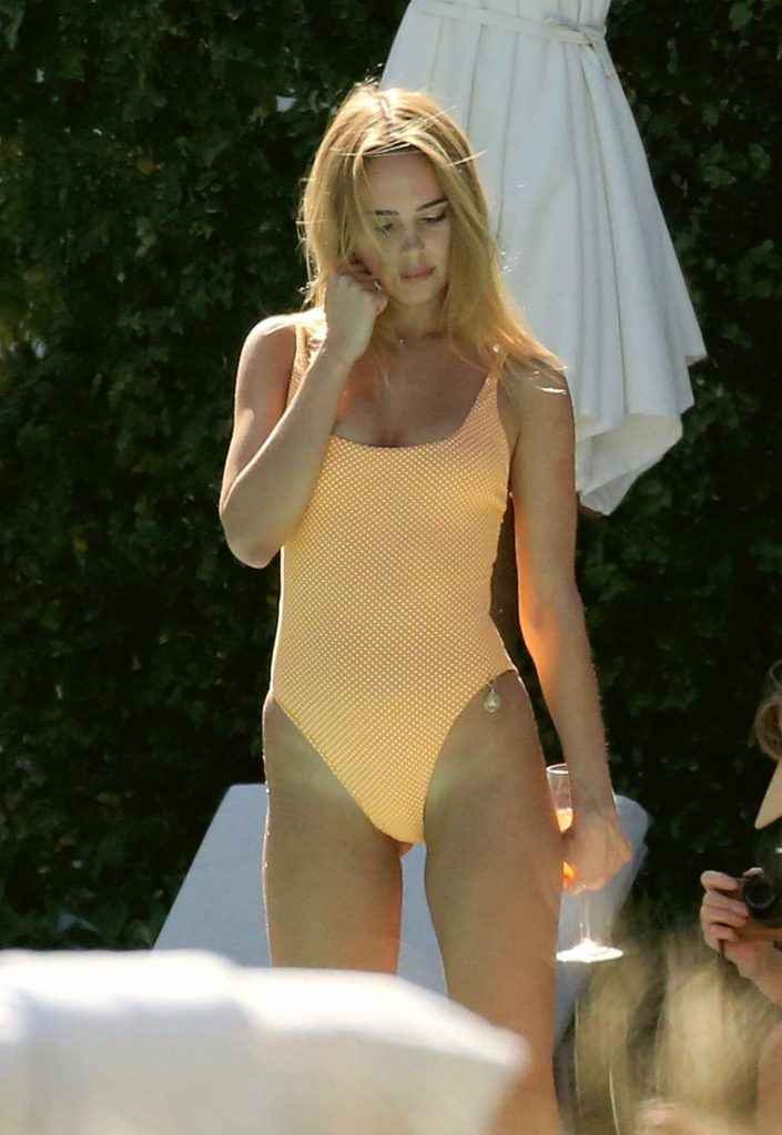 Kimberley Garner en maillot de bain à Miami