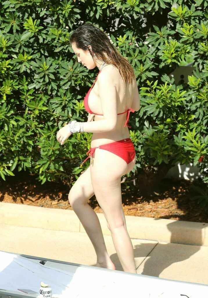 Bella Thorne en bikini