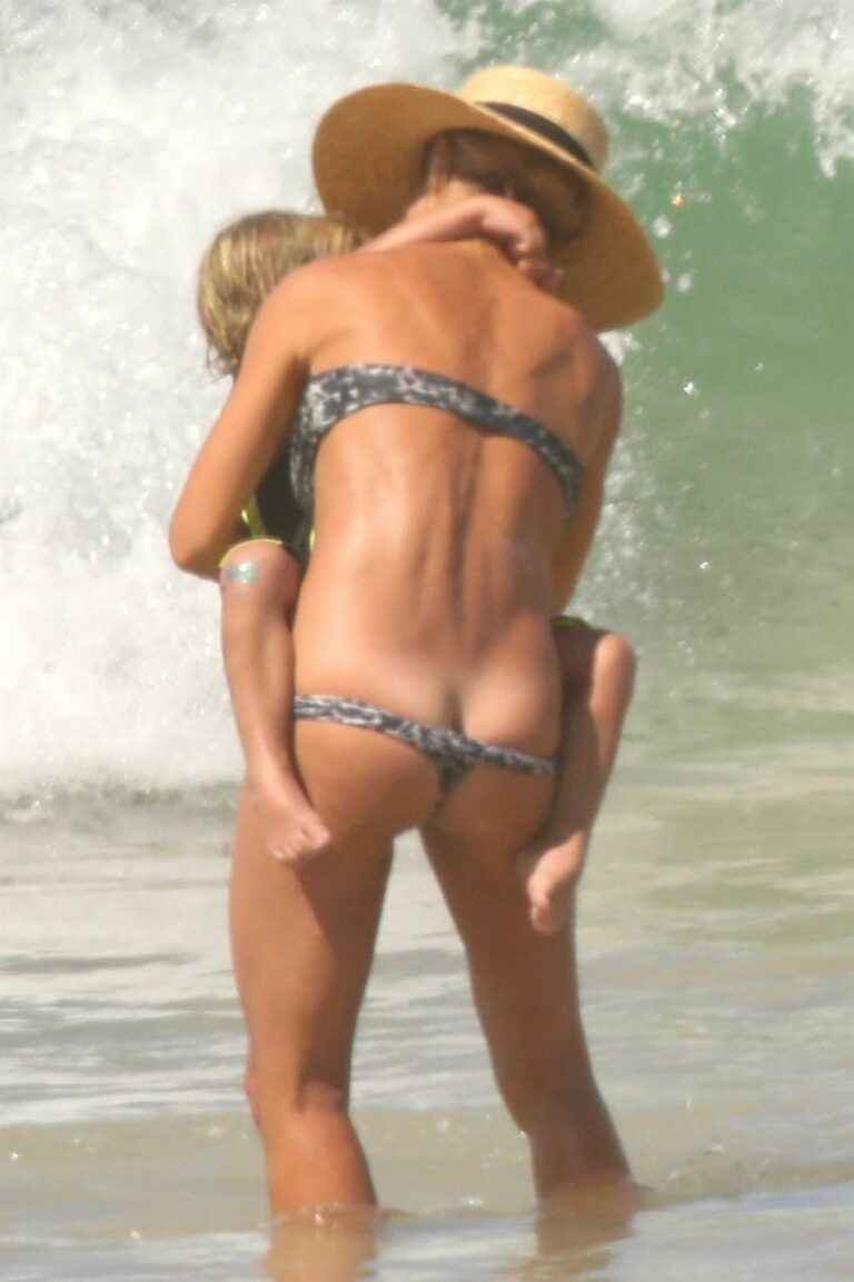 Elsa pataky en bikini