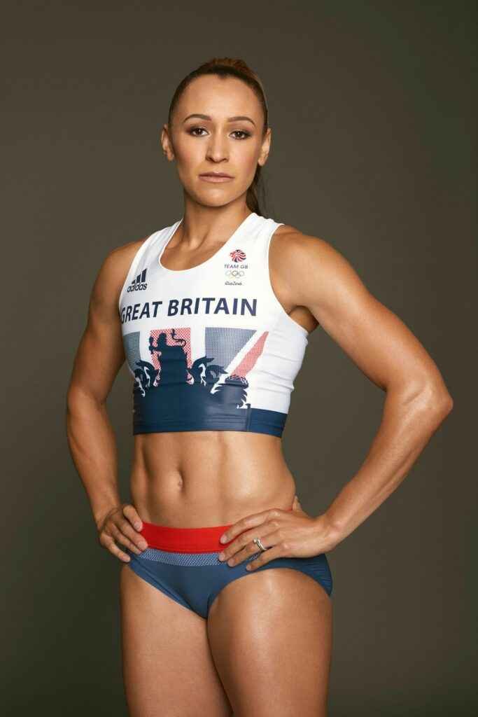 Jessica Ennis Hill sexy sur la piste d'athlétisme