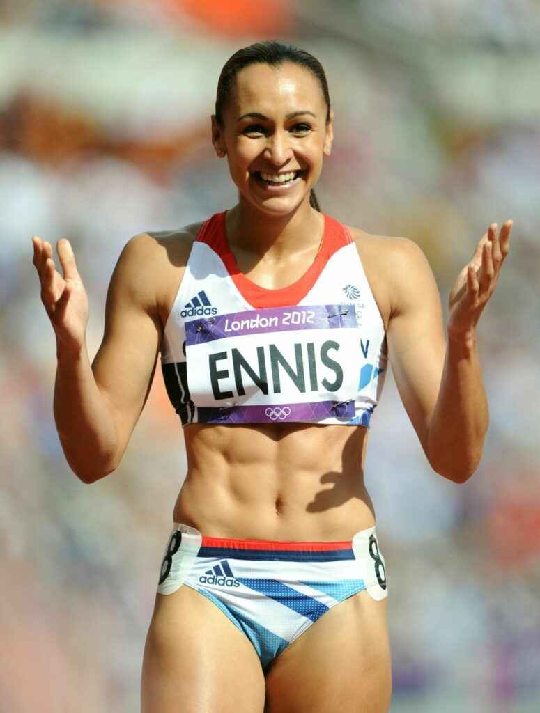 Jessica Ennis Hill sexy sur la piste d'athlétisme