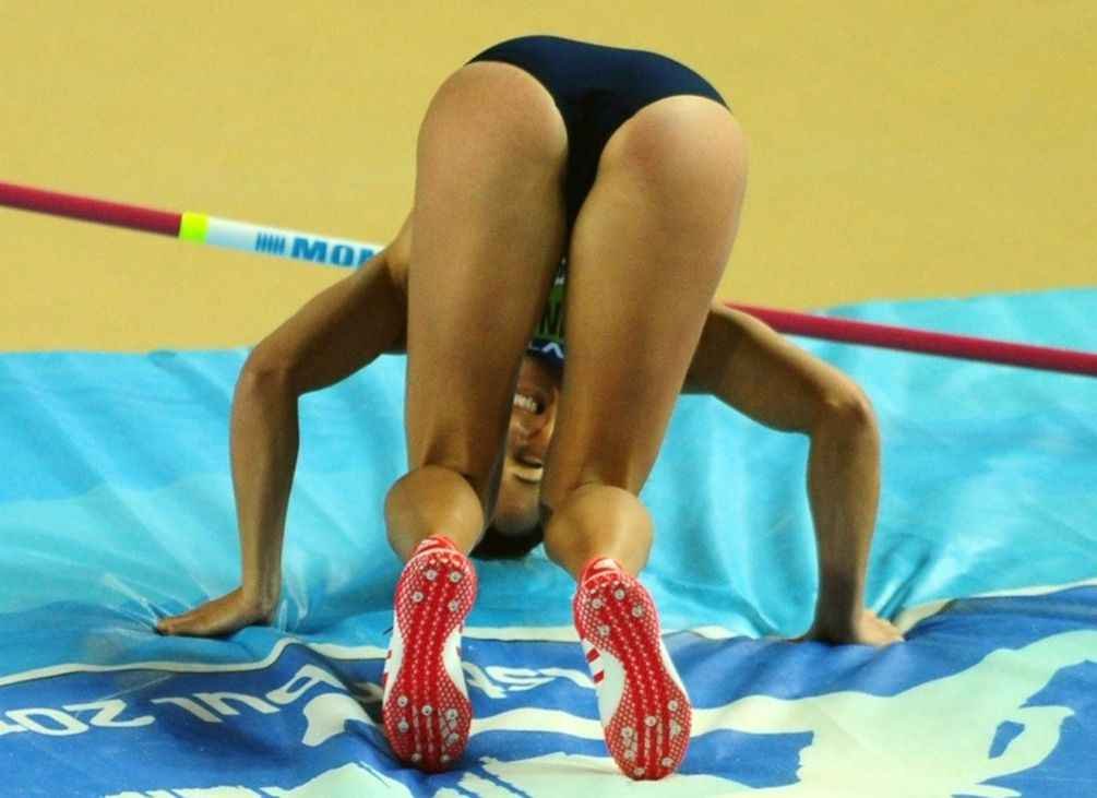 Jessica Ennis Hill sexy sur la piste d'athlétisme