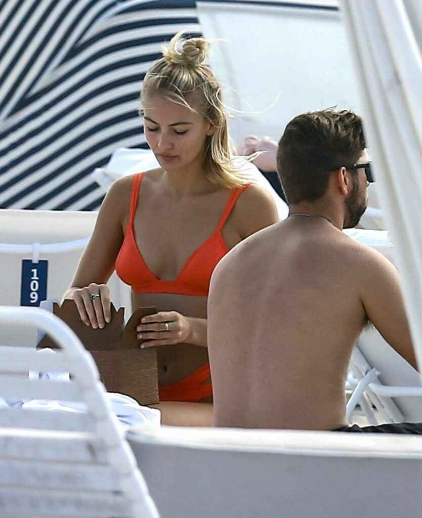 Selena Weber en bikini à Miami