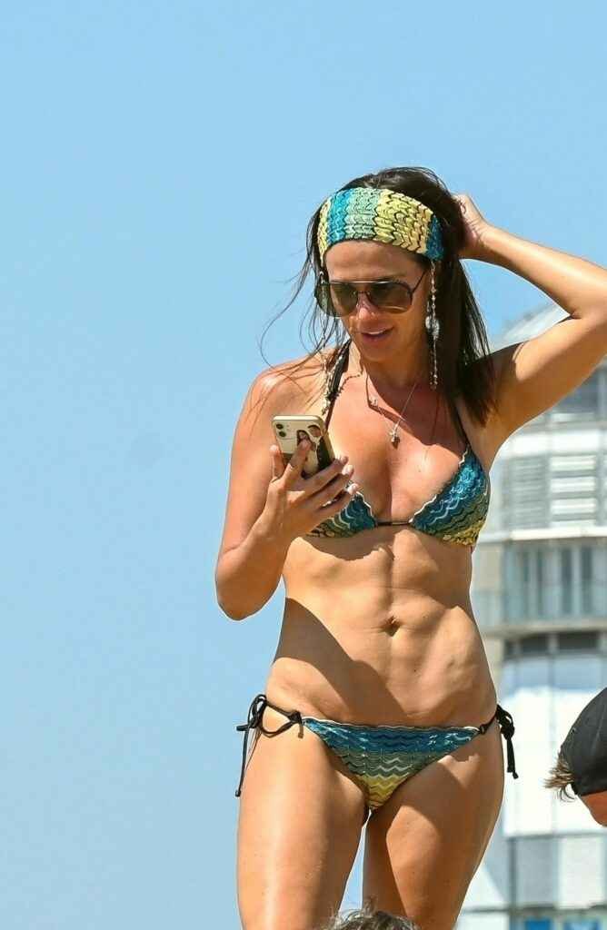 Danielle Lloyd en bikini