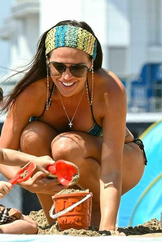 Danielle Lloyd en bikini