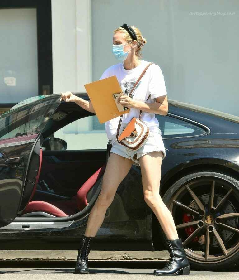 Oups ! On voit sous le short de Diane Kruger