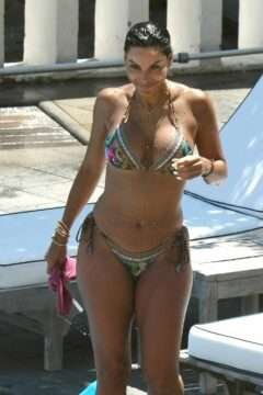 Nicole Murphy en bikini