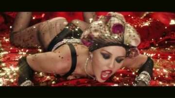 Miley Cyrus sexy dans son nouveau clip